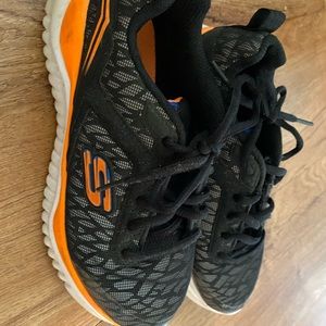 Boys Skechers black and orange size 2